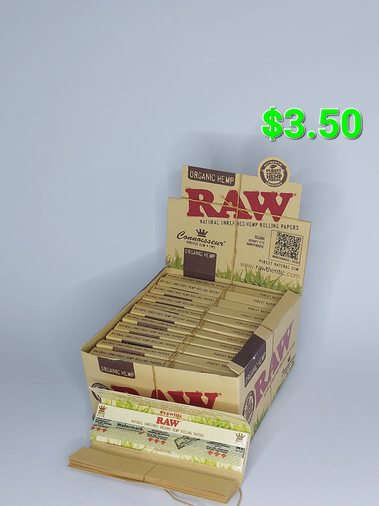 RAW Hemp Rolling Papers w Tips